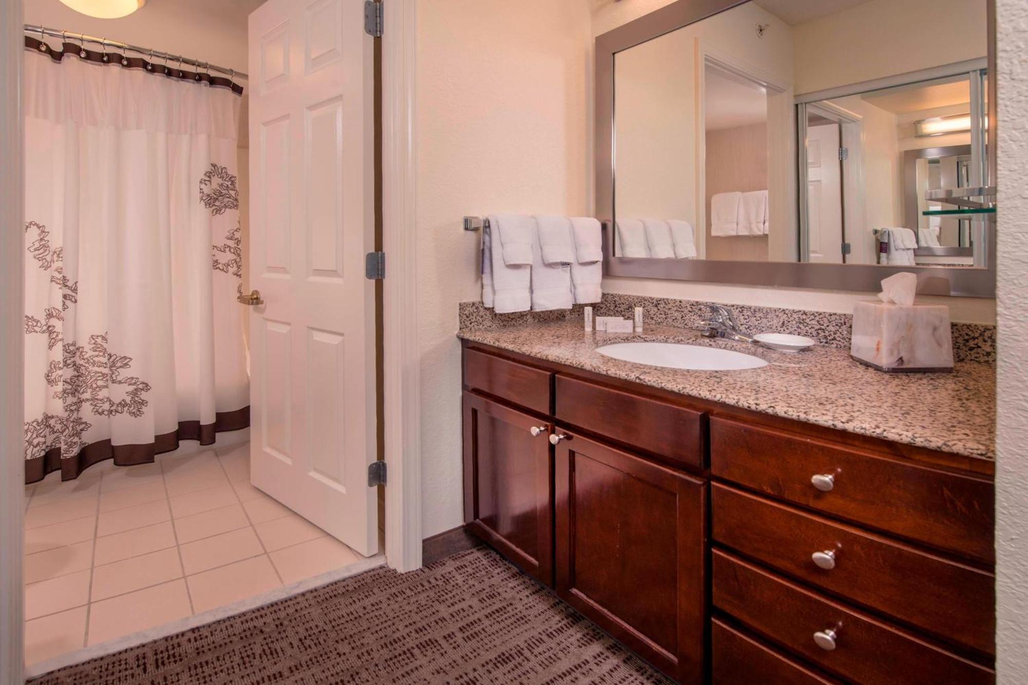 Residence Inn Alexandria Old Town/Duke Street Extérieur photo